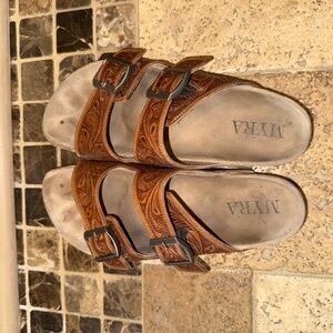 MYRA Footo Western Hand-Tooled Brown Leather Sandals